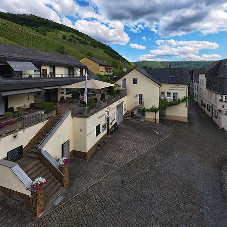 Hirschen-Schuster Apartamento Mesenich Exterior foto