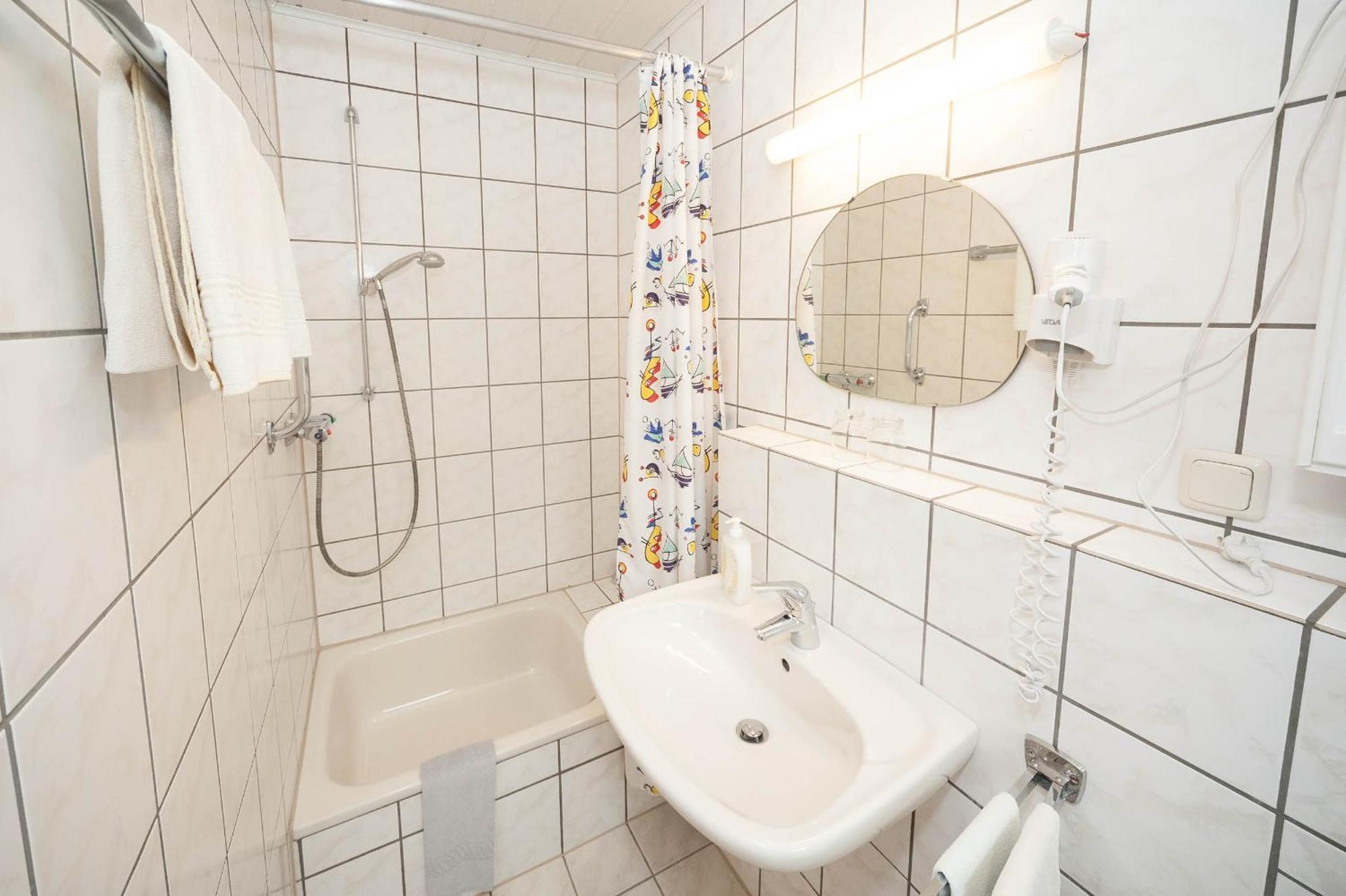 Hirschen-Schuster Apartamento Mesenich Quarto foto