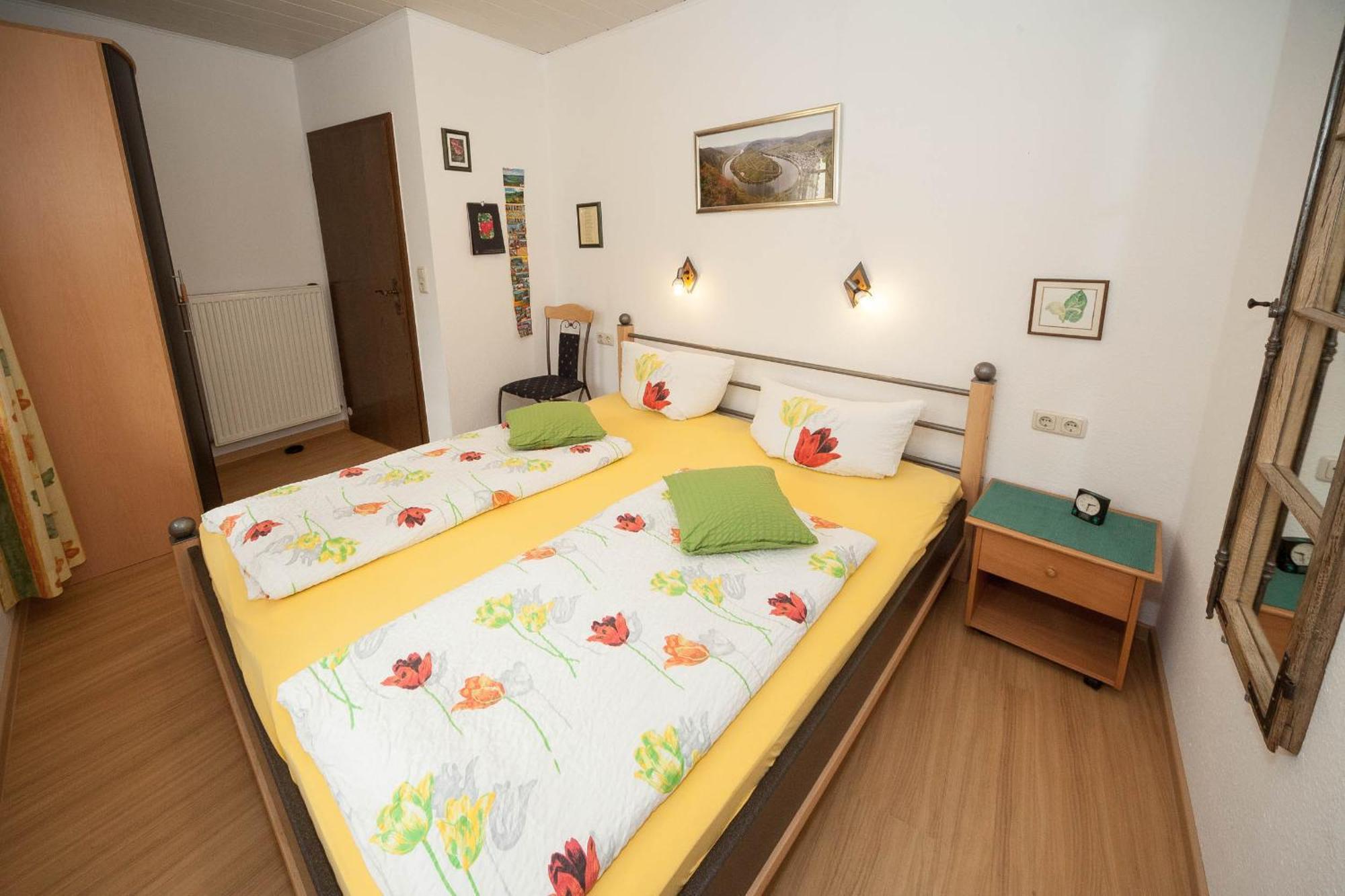 Hirschen-Schuster Apartamento Mesenich Quarto foto